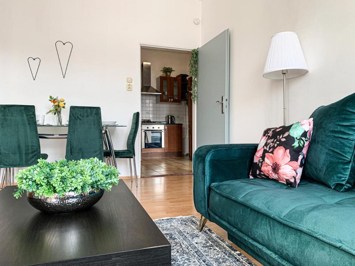 Cozy Downtown City Living Bratislava Eksteriør bilde